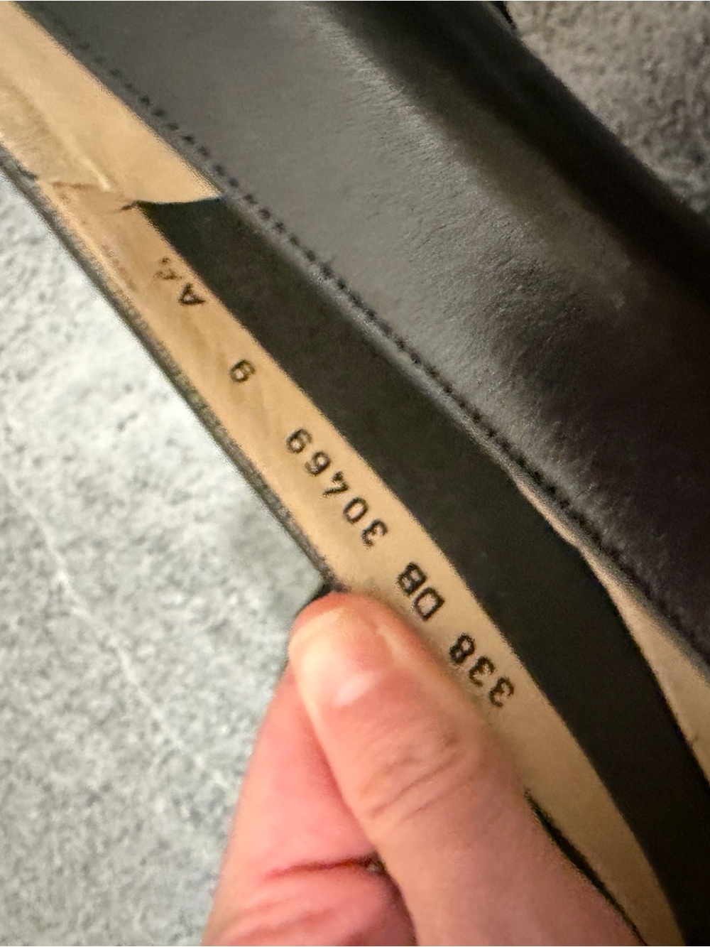 Salvatore Ferragamo Black Leather Vara Ribbon Flats with Gold Plaque - Picture 5 of 5